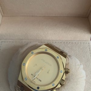 Audemars Piguet  all-yellow-gold Royal Oak Selfwinding Chronograph 08